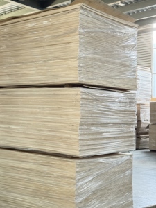 Compre Madera de Pino Duradera en Grandes Cantidades para Construcción y Muebles, Madera de Pino de Calidad - Product Image 6