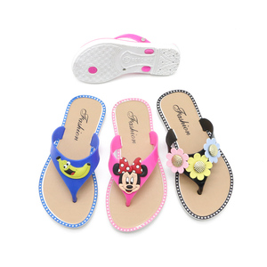 Chaussures d'été en pvc pour filles, vente en gros, pantoufles bon marché, nouveau design, sandales fantaisie pour enfants, - Product Image 1