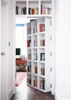 Idées de portes de grange pour chambre à coucher moderne Porte cachée Diviseur de rangement pour étagère Porte en PVC Murphy