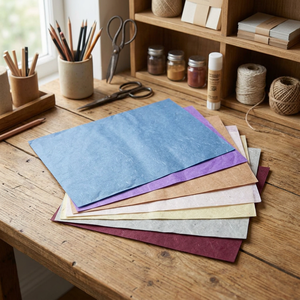 Feuilles de papier kraft pré-découpées colorées, résistantes à l'humidité, recyclables, de qualité alimentaire, souples, pour l'emballage de chocolats, bonbons et usage en cuisine - Product Image 1