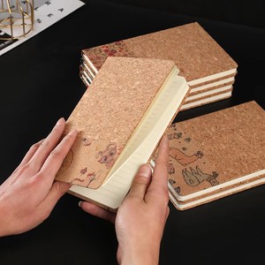 Cuaderno Ecológico de Corcho A5, Diario con Estampado Vintage, Material Natural Sostenible, Bloc de Notas con Líneas, Regalo para la Escuela, Oficina, Viajes - Product Image 1