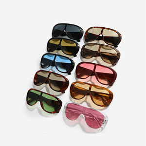 Logo Custom 2026 Fashion Oversized Shield Style UV400 Full Rim Comfortable <b>Sunglasses</b> Big Frame One Piece Lens for Men Women - Product Image 3