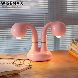 WISEMAX MEUBLES Luxe <span class=keywords><strong>Villa</strong></span> Salon Lampadaire Club Hôtel Chambres Bureau Art Décoratif Résine Lampe de Table pour Décoration Maison - Product Image 1