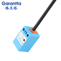 Sensor Proximity Induktif Kecil Rentang Tegangan Lebar NPN PNP Sakelar Proximity untuk Lingkungan Bengkel yang Kaya Debu dan Kondisi Keras