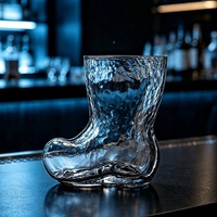 Grande tasse à bière artisanale en forme de botte, design créatif, grande capacité, en verre standard, tasse Hero, chopes à bière de blé pour bar, design minimaliste