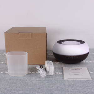 Nhà máy sản xuất USB hoạt động xe hương thơm khuếch tán Máy phun sương khuếch tán điện hương thơm không khí khuếch tán thân thiện với môi Piano Trung Quốc 24 - Product Image 6