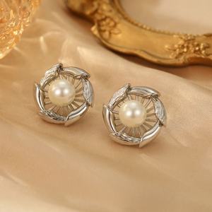 Versatile French-Style Niche Fashion Stud <b>Earrings</b> for Women Copper Gold Elegant Simple Bead Design <b>Pearl</b> New Small Fresh Gift - Product Image 3