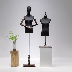 <span class=keywords><strong>Mannequin</strong></span> de <span class=keywords><strong>couture</strong></span> pour femme, buste avec tête, en mousse et tissu, pose debout, pour présentation de vêtements - Product Image 3