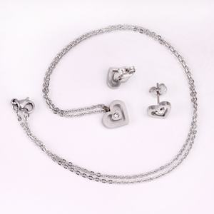 Conjunto de Joyería de Estilo Moderno, Acero Inoxidable, Zirconia, Collar y Pendientes con Forma de Corazón, Colgante de Cadena para Chicas y Mujeres, Precio al por Mayor - Product Image 3