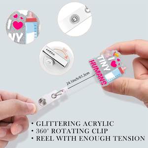 Porte-<span class=keywords><strong>badge</strong></span> rétractable en forme de cœur en acrylique Rotation facile à tirer pour les étudiants infirmières et les travailleurs de la santé - Product Image 2