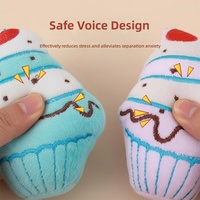 Jouet à mâcher couineur en peluche en forme de crème glacée pour chiens - Vente en gros usine/OEM - Entraînement interactif - Design exquis - Fabricant direct