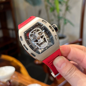 Des produits de qualité supérieure sont en production constante. Nous concevons des montres uniques et exquises pour chaque individu prospère. - Product Image 1