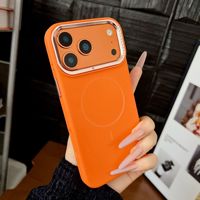 Étui de téléphone portable en silicone magnétique de luxe avec cadre d'appareil photo en diamant pour iPhone 18 17 16 15 14 13 12 11 Pro Max
