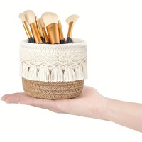 Panier de rangement rond en corde de coton tressée style pompon moderne, support pour pinceaux de maquillage en macramé chic bohème – Grande Vente