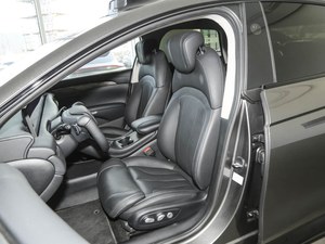2024 <span class=keywords><strong>IM</strong></span> <span class=keywords><strong>L7</strong></span> Elektrofahrzeug: Leistungsstarker Allradantrieb & Intelligentes Elektro-Sedan-Design - Product Image 4