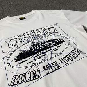 Camiseta de Manga Corta con Estampado Hip Hop de la Costa Oeste para Hombre y Mujer, Estilo Veraniego CORTEIZ, Atuendo Moderno para Parejas - Product Image 4