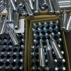 Cylindre de CO2 en aluminium 16g haute pression pour pompe à pneus de vélo de route et de montagne avec adaptateur de buse - Product Image 3