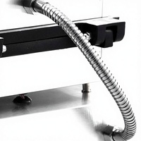 Machine à gaufres 6 carrés, gain de place, haute efficacité pour les heures chargées