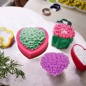 Molde de silicona DIY ecológico de 4 cavidades con forma de corazón, rosa y flor para hacer jabón, loción, bombas de baño y velas. - Product Image 3
