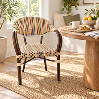 Fauteuil en rotin tressé multicolore HappyLife, style bistrot français, avec cadre brun foncé, idéal pour salle à manger, salon et cuisine
