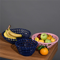 Handgemaakte Weave Donkerblauwe Kleur Fruit Keramische Mand Rooster Holle Druif Of Banaan Of Apple Porselein Mand