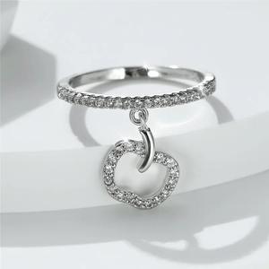 Anello a Forma di Cuore T0357 in Oro 18K con Cristalli e Strass, Gioiello Unisex per Uso Quotidiano - Product Image 3