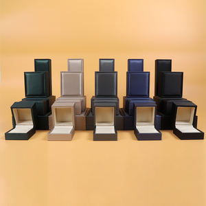 Boîte à bijoux en cuir PU <span class=keywords><strong>de</strong></span> luxe avec logo personnalisé, prix d'usine, pour bracelet, collier, pendentif, boucles d'oreilles, boîte à bijoux en velours - Product Image 6