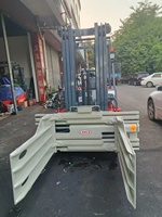 Pince à balles de 2 tonnes |    Accessoire pour chariot élévateur pour la manutention des balles de coton et de textiles
