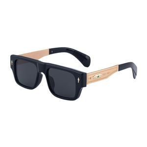 Polo Haus Lunettes de soleil carrées pour hommes, en plastique noir et métal, UV400, polarisées, classe 2, avec étui - Product Image 4