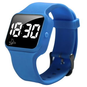นาฬิกาสปอร์ต LED ดิจิตอลท<span class=keywords><strong>ร</strong></span>งสี่เหลี่ยมสำห<span class=keywords><strong>ร</strong></span>ับเด็ก นาฬิกาอิเล็กทรอนิกส์หรูห<span class=keywords><strong>ร</strong></span>าสำห<span class=keywords><strong>ร</strong></span>ับผู้ใหญ่และนักเ<span class=keywords><strong>ร</strong></span>ียน ตัวเ<span class=keywords><strong>ร</strong></span>ือนซิลิโ<span class=keywords><strong>ค</strong></span>น พร้อมฟังก์ชั่นปลุก - Product Image 1