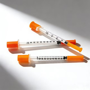 Jeringa Veterinaria para Insulina con <span class=keywords><strong>Aguja</strong></span> <span class=keywords><strong>de</strong></span> Calibre <span class=keywords><strong>30</strong></span> (31G) - Jeringa Médica <span class=keywords><strong>de</strong></span> 1ml, 0.5ml, 0.3ml para Uso en Animales y Mascotas - Product Image 3