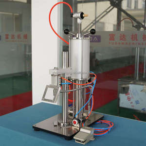 เครื่องบรรจุสเปรย์ก๊าซแบบกึ่งอัตโนมัติขนาดเล็กสำหรับตั้งโต๊ะ - Product Image 1