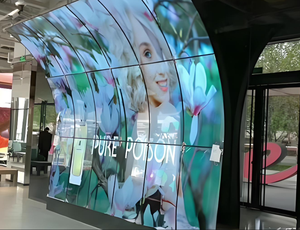 Pantalla OLED curva flexible de marco abierto autoluminiscente ultrafina 4K de 55/65/77 pulgadas - Product Image 4