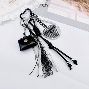 Llaveros Personalizables para Coche de Niñas, Accesorios de Ropa, Colgante de Corazón de Aleación de Zinc, Mosquetón, Borla Larga de Encaje, Mini Llaveros para Bolso - Product Image 6