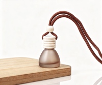 Nouveau design – Diffuseur de voiture suspendu en verre dépoli de 8 ml avec bouchon en bois pour huiles essentielles et parfums