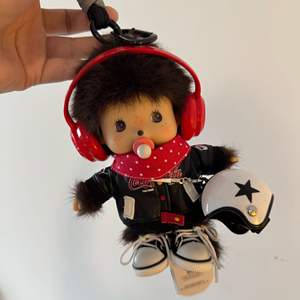 Vente en gros Nouveau style Deuxième génération 15cm Peluche singe Mengqiqi Munchi Porte-clés en peluche de haute qualité - Product Image 6