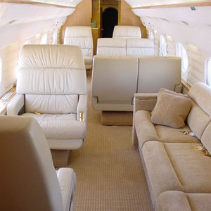 Rouleau de tapis pour avion commercial durable et résistant au feu pour l'aviation et les avions commerciaux - Product Image 2