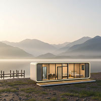 Maisonnette préfabriquée de luxe en forme de pomme, unité de logement modulaire moderne pour le développement de centres de villégiature insulaires