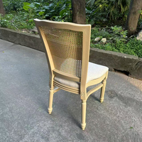 Chaise en résine plastique empilable de style français traditionnel antique, pour événements commerciaux, réceptions, hôtels, mariages et banquets