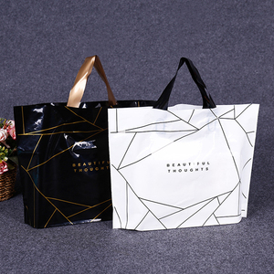 Custom Logo Factory Price Eco-Friendly Dot Printed Plastic Clothes Packaging Tote Bag Shopping Gift Bags with Handles