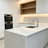 Marbre gris méditerranéen de haute qualité, pierre naturelle, adapté à la décoration de hall d'hôtel, d'îlot de cuisine intérieur