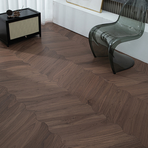 Parquet en bouleau multicouche AVANTIMORA, finition ultra-brillante, raclé à la main, qualité ABC, 15 mm, 18 mm, 20 mm, forme personnalisée, pour hôtel - Product Image 1