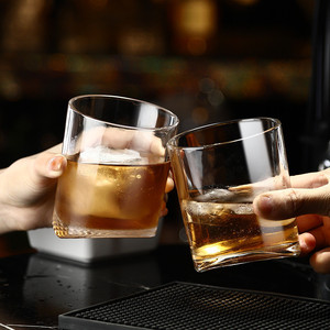 Vente en gros de <span class=keywords><strong>verres</strong></span> <span class=keywords><strong>à</strong></span> whisky inclinables, <span class=keywords><strong>verres</strong></span> <span class=keywords><strong>à</strong></span> liqueur, gobelet en verre, tasse <span class=keywords><strong>à</strong></span> <span class=keywords><strong>verres</strong></span> d'orge - Product Image 5