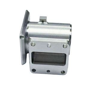 Pièces en titane usinées sur commande par CNC, haute précision, service d'usinage et de tournage 5 axes, bielle usinée CNC pour moteur - Product Image 5