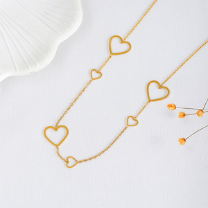 Collar de Acero de Titanio con Corazón Hueco Dorado para Mujer, Elegante, de Lujo, para el Día a Día, Joyería de Moda - Product Image 1
