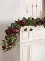 Künstliche Blumengirlande Frühlings-Eukalyptus Vintage Rote Pfingstrose Rosenranke Grünpflanze Dekorative Hängepflanze Tischdekoration