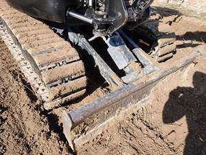 Cylindre hydraulique CAT d'occasion SY26U Sany Excavator-Excavatrice d'occasion haute performance à vendre avec composants de base CAT - Product Image 4