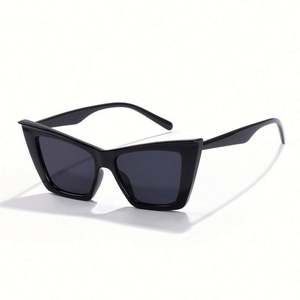 Gafas de Sol Cuadradas Negras con Logotipo Personalizado, Diseño Retro de Moda, Gafas de Sol de Ojo de Gato con Marco Grande para Mujer - Product Image 5