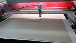 Caja de Joyería de Lujo Rectangular Vintage de Cuero PU Rojo, Juego de Cajas con Adornos Dorados en Relieve, Cierre de Botón, Múltiples Tamaños, Ecológica - Product Image 4