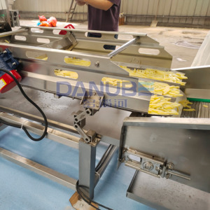 Friteuse électrique continue pour la cuisson en ligne de peau de porc, escalopes de poulet, morceaux de poulet et filets de poulet - Product Image 3